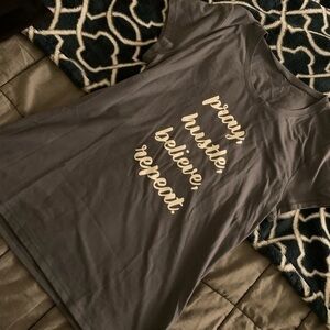 Pray, Hustle, Believe and Repeat Graphic Shirt Blouse Grey Size XL NWOT #6948